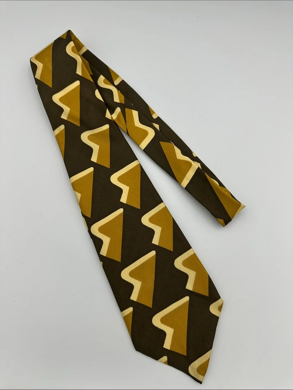 Loewe Natural Silk 70’s-80’s Vintage Tie Geometric Pattern